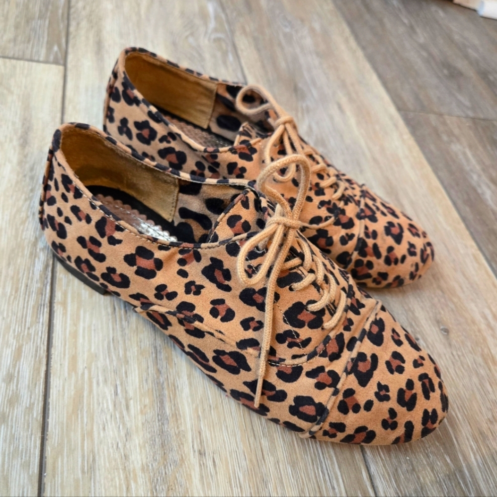 Gianni Bini Youth Girls Flats Size 4